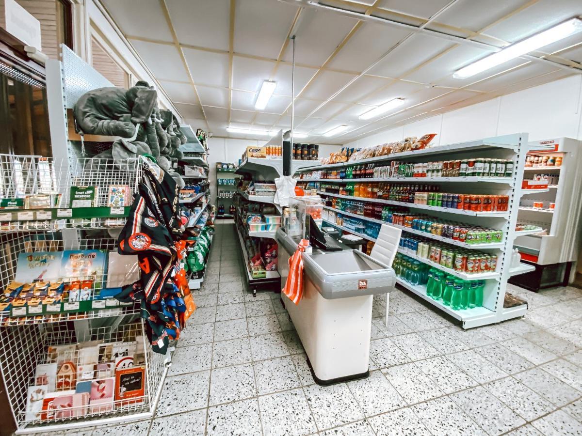 Chaty a Apartmány Hracholusky Kemp Kosatka Pnovany Exterior foto